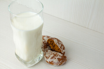 glass of milk and chocolate cookies