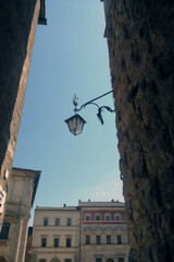 Fototapeta na wymiar Vicolo di Perugia con lampione