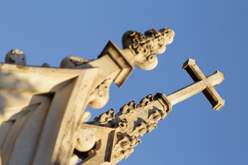 Visita al cementerio al atardecer