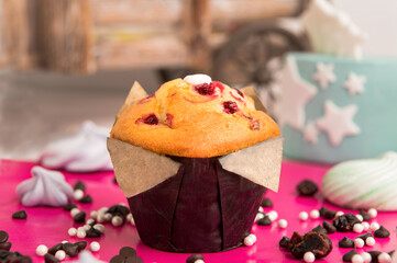  muffin tulip with cranberry and yagurt