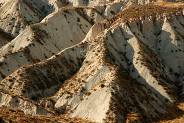 Paisaje semiárido de margas arcillosas. Badlands en el Paisaje Protegido de Barrancos de Gebas, en Alhama de Murcia, sureste de España.