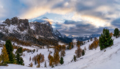 Fototapeta na wymiar Winter view in the Flazarego mountain range, in the Italian Alps, Dolomites, Italy 