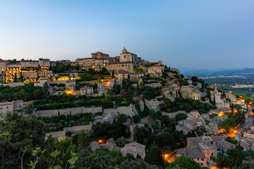 Fototapeta premium gordes sfumature di tramonto 