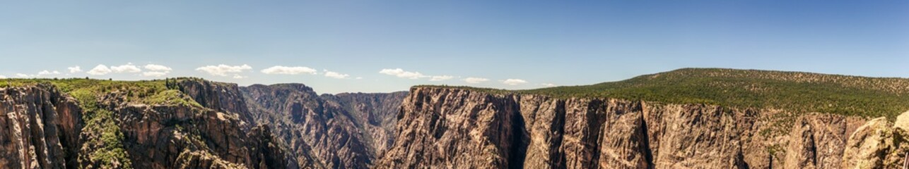 Panorama view of rocky deepness of black canyon of gunnison national park at sunny day in amerika