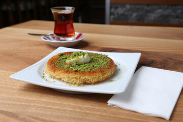 Kanafeh (Künefe) dessert with Turkish tea