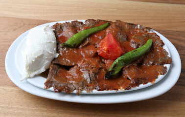 Doner kebab with yoghurt (iskender)