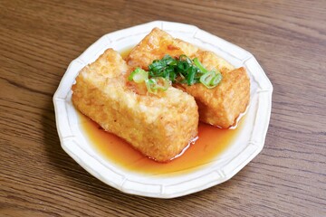 揚げ出し豆腐　2個