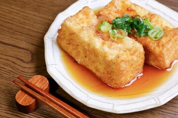 揚げ出し豆腐　2個