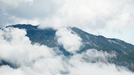 Fototapeta na wymiar Beautiful scenery in the mountains of Taiwan 18