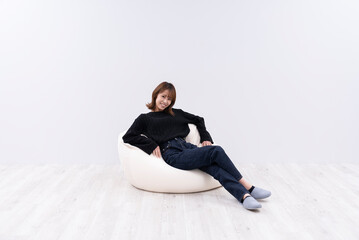 リラックスしている女性