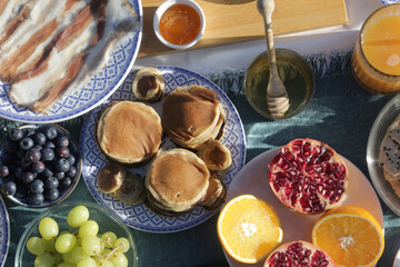 breakfast morning buffet brunch with food and drinks