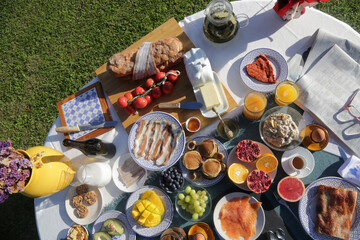 breakfast morning buffet brunch with food and drinks