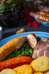 delicious oldenburger green cabbage with Pinkel sausage