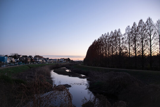 ある町の夕暮れ