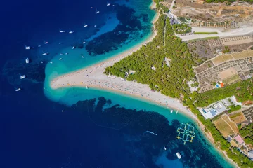 Cercles muraux Plage de la Corne d'Or, Brac, Croatie Cap d& 39 or - Zlatni Rat sur l& 39 île de Brac, Croatie vue aérienne en août 2020
