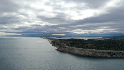 Fototapeta premium survol du littoral de l'Aude entre Leucate et le Barcarès