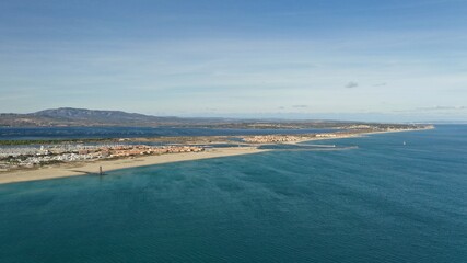 survol du littoral entre Port-Leucate et le Barcar&egrave;s (Aude, France)