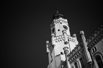 Wieża ratusza z zegarem