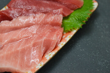 本マグロの赤身とトロの刺身
