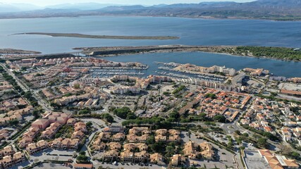 Obraz premium survol du littoral de l'Aude de Leucate-plage à port-Leucate