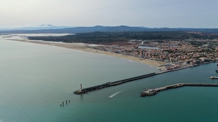 Port-la-Nouvelle dans l'Aude, vue du Ciel