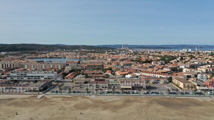 Port-la-Nouvelle dans l'Aude, vue du Ciel