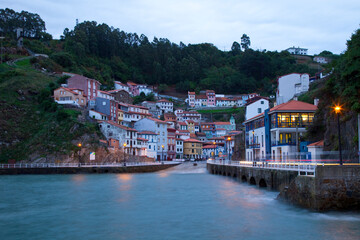 Fototapeta premium Pueblo de Cudillero, Costa Cantábrica, Asturias
