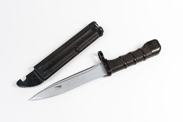 A piercing weapon that is attached to the barrel of an assault rifle or carbine