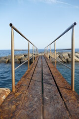 Obraz premium Brücke über Meer Cervo / Ligurien