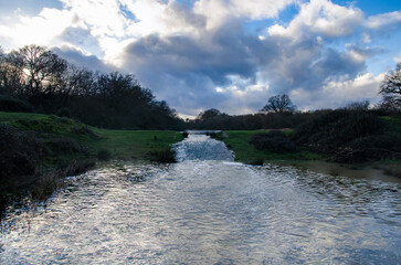 Overflow river flooding 