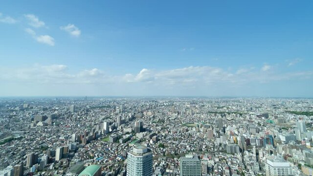 東京タイムラプス 青空と地平線　ワイド　春