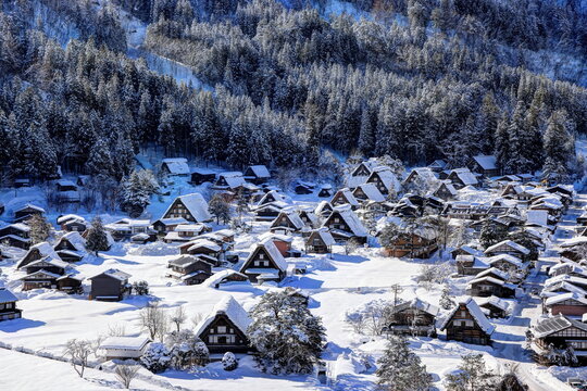 雪の白川郷