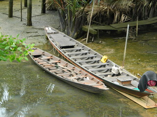 Obraz premium boat on the river