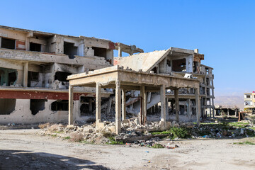 Dier Ez Zior city in Syria destroyed by ISIS in 2020 and daily life after 