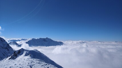 Obraz premium snow covered mountains