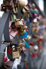 Love Lock Bridge, Eiserner Steg, in Frankfurt am Main, Germany