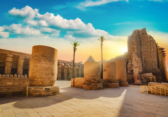 Karnak temple at sunset - obrazy, fototapety, plakaty