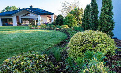 Beautiful home garden modern