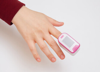 Pulse Oximeter, finger digital device to measure oxygen saturation in blood.
