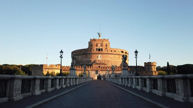 Engelsburg und Engelsbr&uuml;cke in Rom, Italien