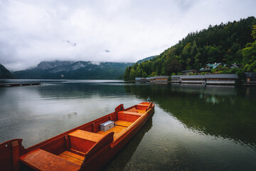 Obraz premium Fresh water lake in Austria.