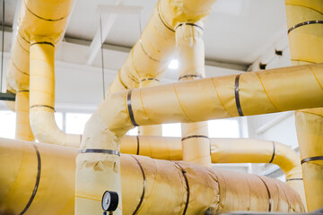Manometer, pipes and faucet valves of heating system
