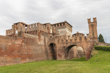 Fototapeta premium vista della rocca di Soncino