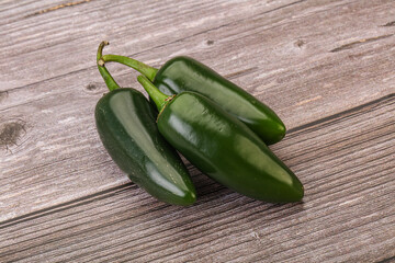Green raw jalapeno peper heap