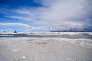 Fototapeta na wymiar salt desert in Bolivia, Salar de Uyuni