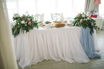 Wedding table setting and decor.