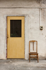 Fototapeta na wymiar Yellow Wooden Door 
