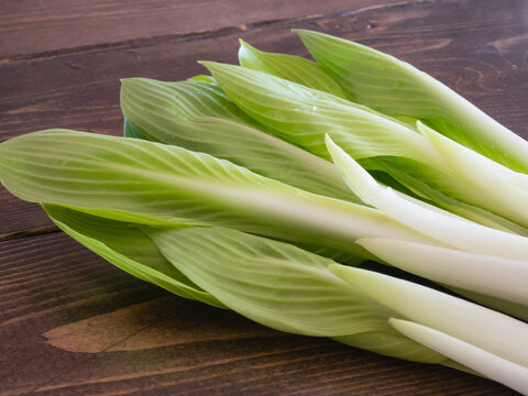 健康的な野菜の"うるい"。フレッシュな春の山菜。