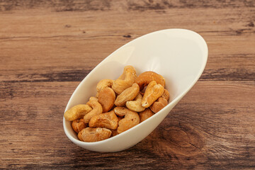 Cashew heap in the bowl