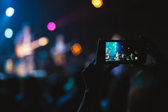 The Recording A Memorable Live Concert With  Phone